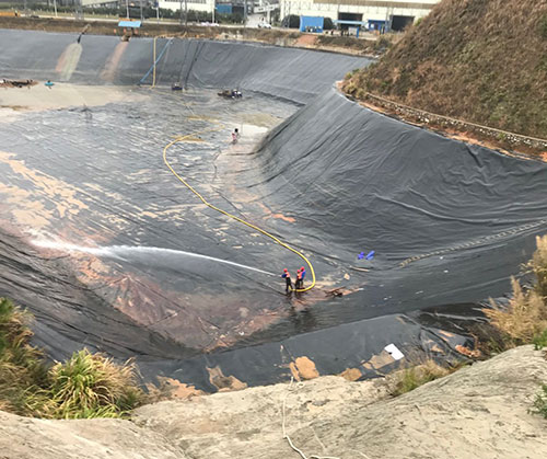 西湖废水池清理